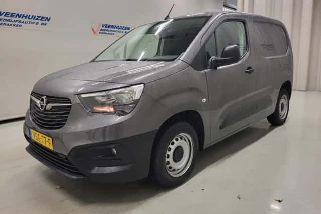 Opel Combo (2022) thumbnail 2