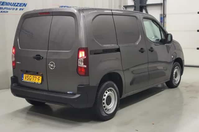 Opel Combo (2022) thumbnail 3