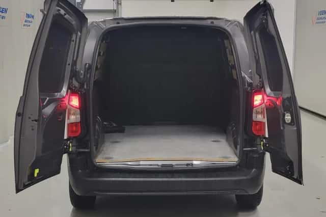 Opel Combo (2022) thumbnail 6