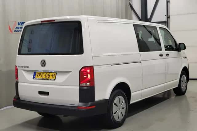 Volkswagen Transporter (2022) thumbnail 3