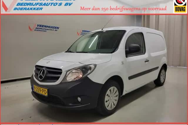 Mercedes-Benz Citan (2018) thumbnail 1