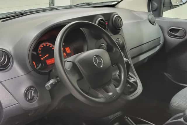 Mercedes-Benz Citan (2018) thumbnail 4