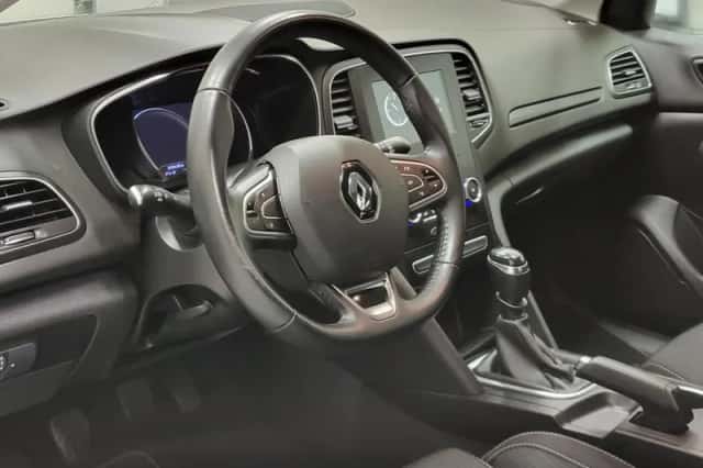 Renault Mégane (2019) thumbnail 4