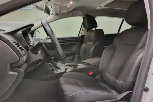Renault Mégane (2019) thumbnail 5