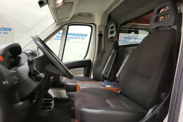 Peugeot Boxer (2017) thumbnail 5