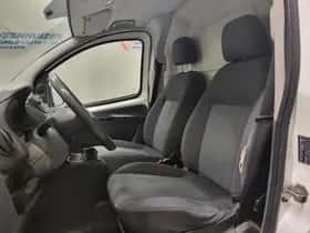 Peugeot Bipper (2008) thumbnail 5