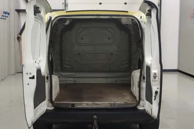 Peugeot Bipper (2008) thumbnail 6