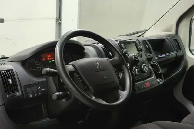 Peugeot Boxer (2021) thumbnail 4