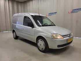 Opel Combo (2008) thumbnail 12
