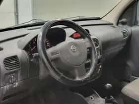 Opel Combo (2008) thumbnail 4