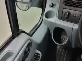 Ford Transit thumbnail 16