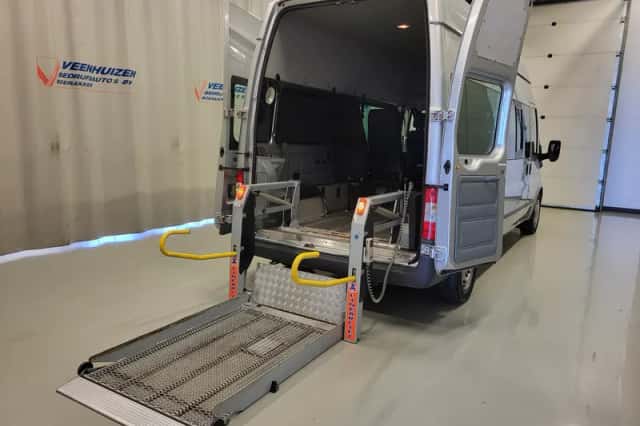 Ford Transit (2011) thumbnail 7