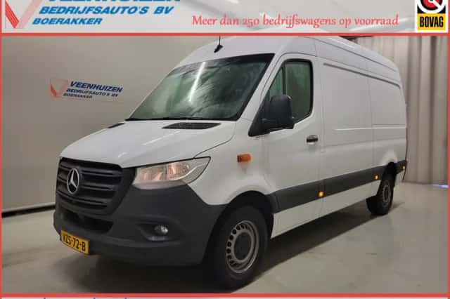 Mercedes-Benz Sprinter (2022) thumbnail 1
