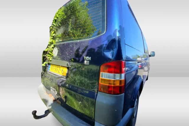 Volkswagen Transporter (2007) thumbnail 3