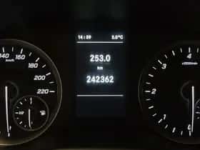 Mercedes-Benz Vito (2019) thumbnail 10