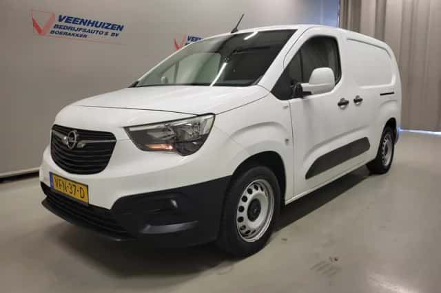 Opel Combo (2020) thumbnail 2