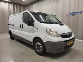 Opel Vivaro (2010) thumbnail 14