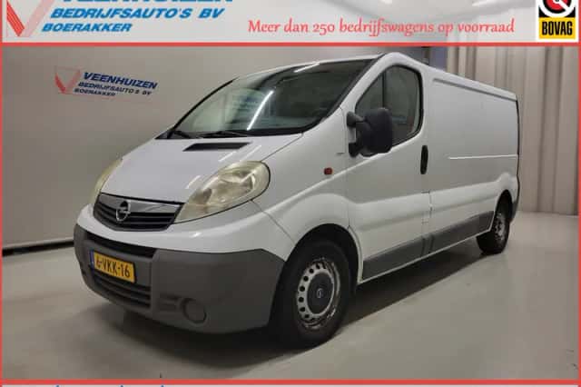 Opel Vivaro (2010) thumbnail 1