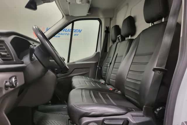 Ford Transit (2024) thumbnail 5