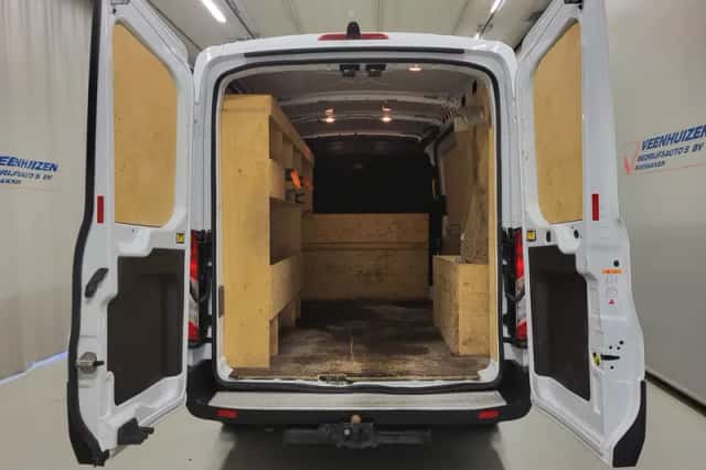 Ford Transit (2024) thumbnail 6
