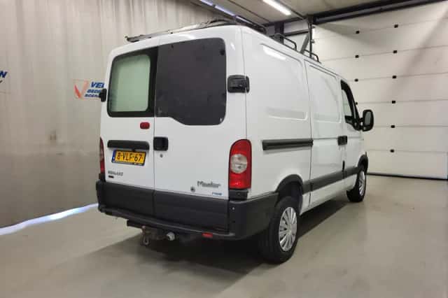 Renault Master (2011) thumbnail 3