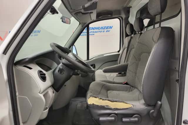 Renault Master (2011) thumbnail 5