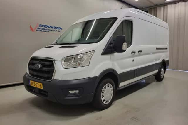 Ford Transit (2022) thumbnail 2