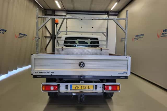 Volkswagen Transporter (2013) thumbnail 19