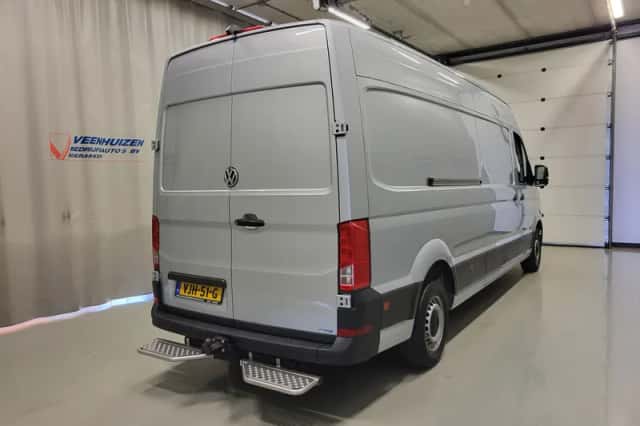 Volkswagen Crafter (2021) thumbnail 3