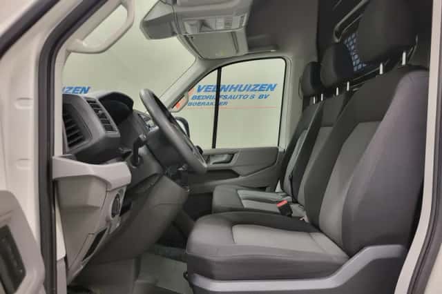 Volkswagen Crafter (2021) thumbnail 5