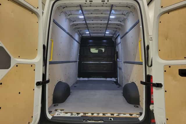 Volkswagen Crafter (2021) thumbnail 6