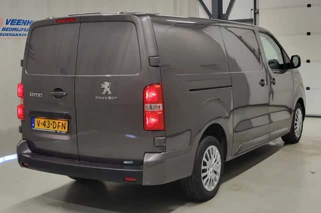 Peugeot Expert (2024) thumbnail 3