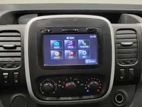 Renault Trafic (2015) thumbnail 11