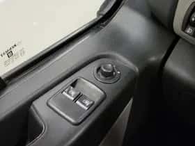 Renault Trafic (2015) thumbnail 14
