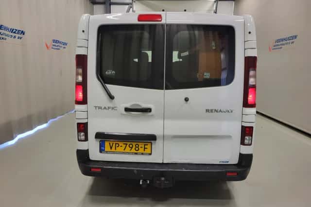 Renault Trafic (2015) thumbnail 17