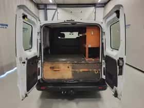 Renault Trafic (2015) thumbnail 6