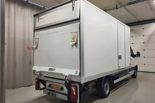 Mercedes-Benz Sprinter (2021) thumbnail 3
