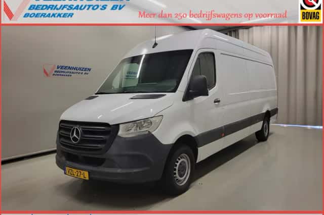 Mercedes-Benz Sprinter (2022) thumbnail 1
