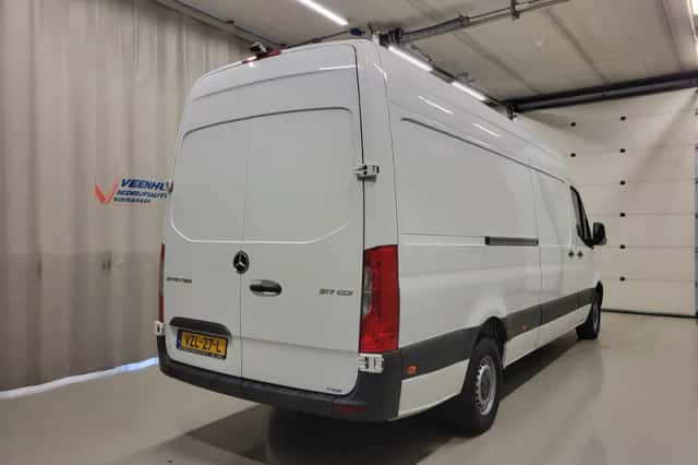 Mercedes-Benz Sprinter (2022) thumbnail 3