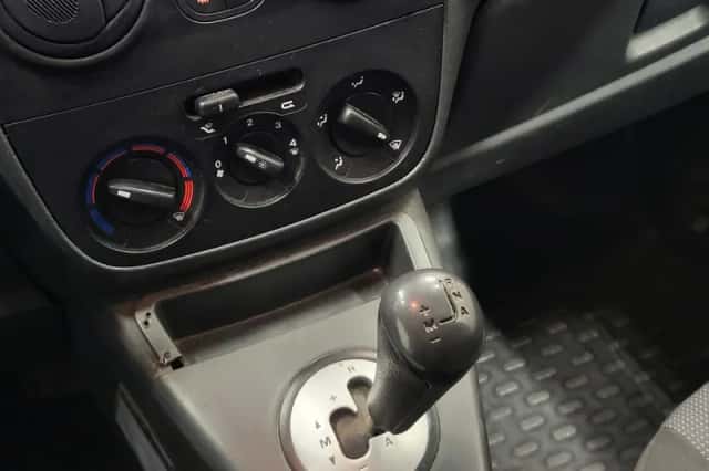 Peugeot Bipper (2010) thumbnail 11