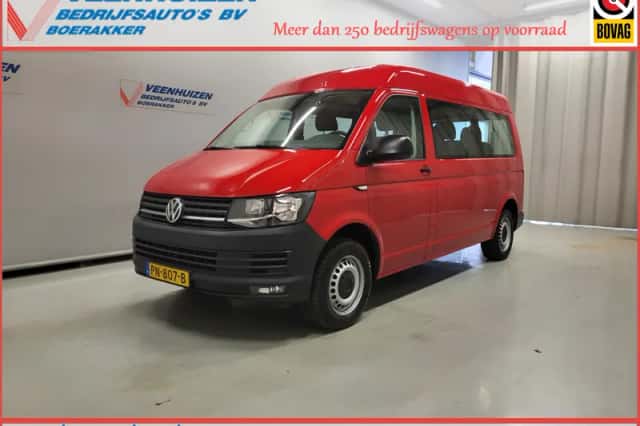 Volkswagen Transporter (2017) thumbnail 1
