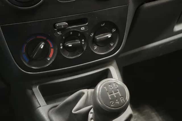 Peugeot Bipper (2009) thumbnail 11