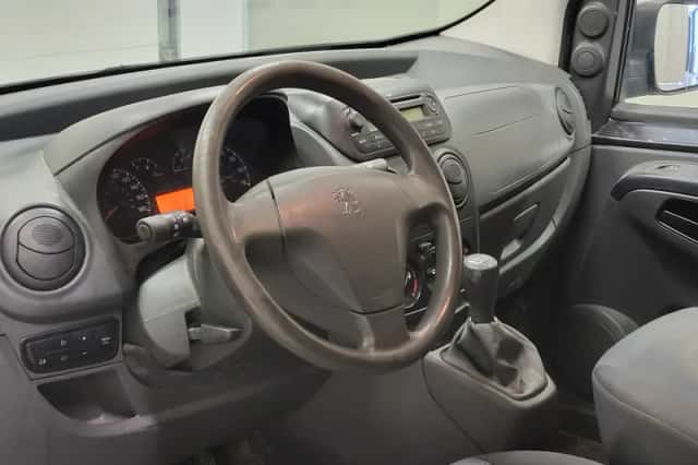 Peugeot Bipper (2009) thumbnail 4