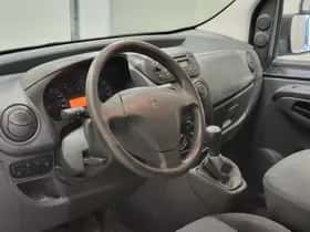 Peugeot Bipper (2009) thumbnail 4