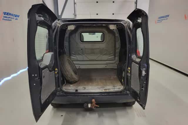 Peugeot Bipper (2009) thumbnail 6