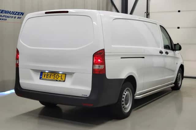 Mercedes-Benz Vito (2019) thumbnail 3