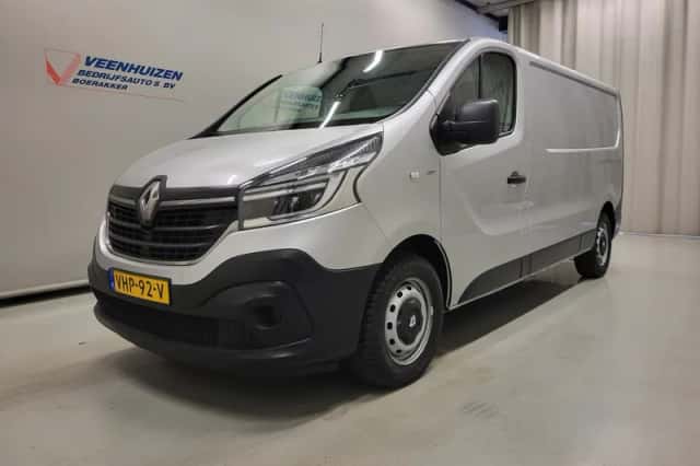 Renault Trafic (2020) thumbnail 2