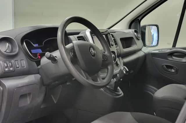 Renault Trafic (2020) thumbnail 4
