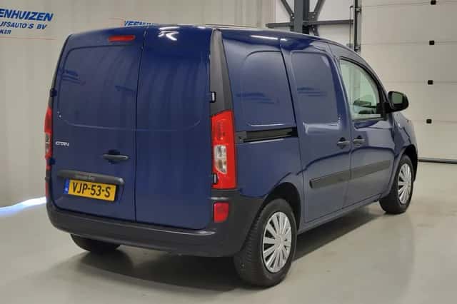 Mercedes-Benz Citan (2021) thumbnail 3
