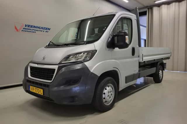 Peugeot Boxer (2015) thumbnail 2